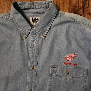 Vintage Lee Light Blue Denim Button-Down Shirt with Red Wings Logo